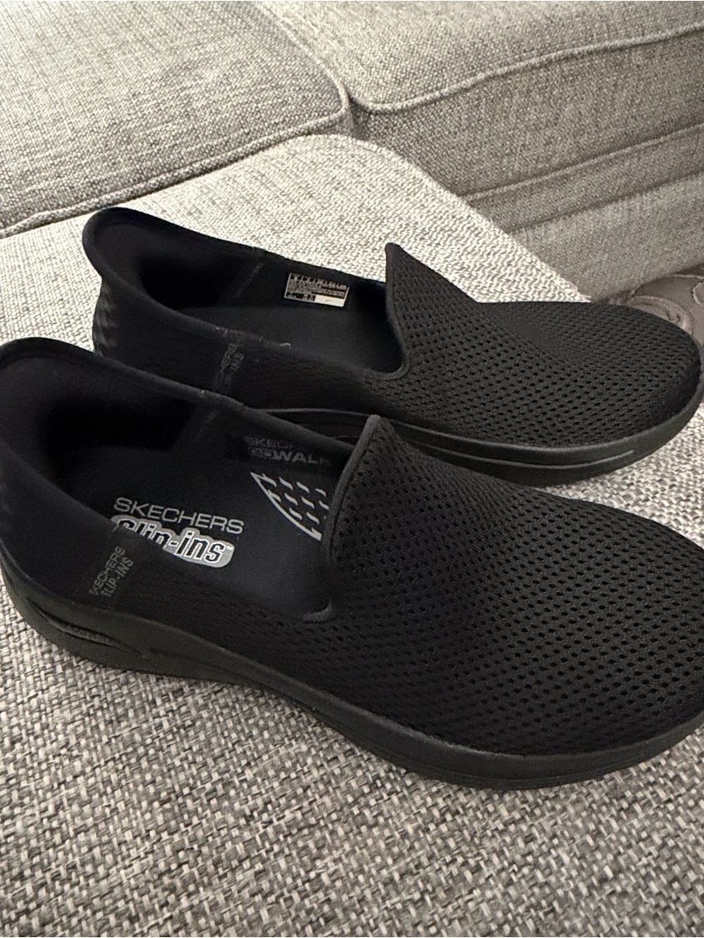 NEW Skechers Women's Go Walk Arch Fit Hands Free Slip-ins Size 6